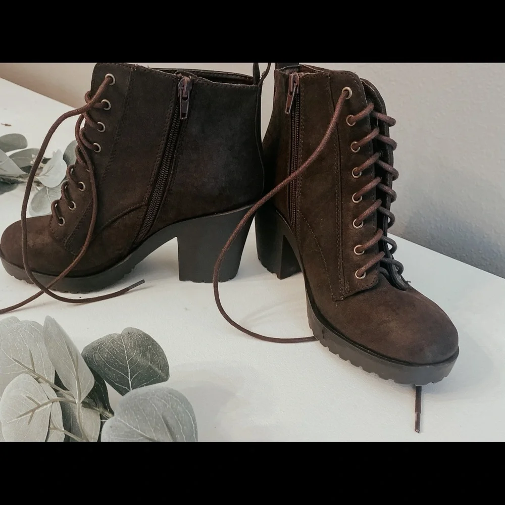 Brown Pleather Heels - Picture 2 of 3